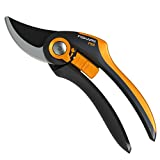 Fiskars Bypass-Gartenschere für frische Äste und Zweige, Antihaftbeschichtet, Hochwertige Stahl-Klingen/Kunststoff-Griffe, Länge: 20 cm, Schwarz/Orange, SmartFit, P68, 1001424
